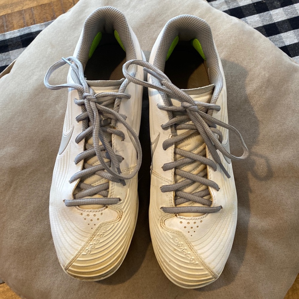 Nike softball cleats - good shape